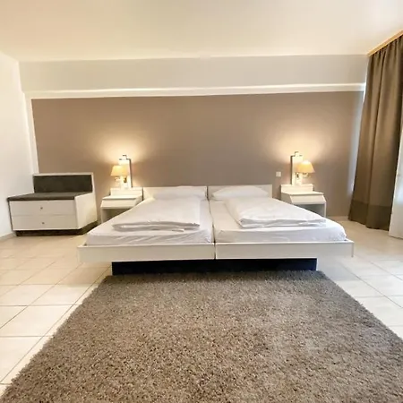 Aparthotel Wettenberg 3*